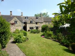 Baytree Cottage, From South Of 1 The Bank To East Of 5 The Bank, Chipping Campden GL55 6US