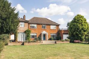 51 Holly House, Cromer Road, Holt NR25 6EX