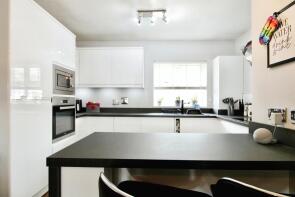 24, Wynnstay Close, Grangetown, Cardiff CF11 8NB