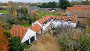The Old Barn, Low Road, Wretton PE33 9QN