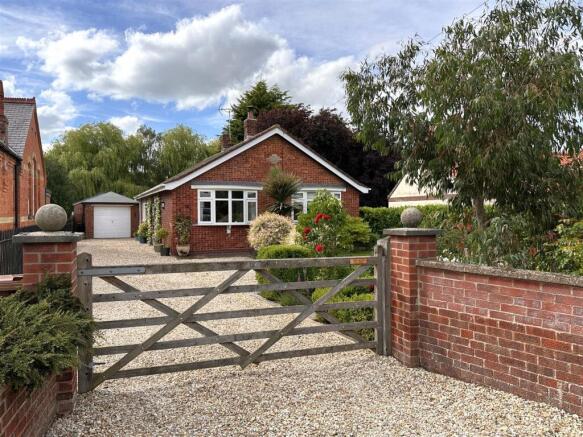 Gated Front Aspect 438