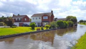 3, Ivy Close, Stafford ST17 0SW