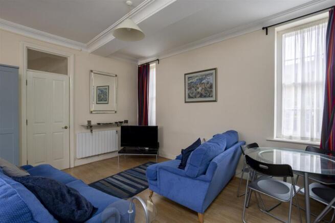 No_8_Trinity_Court__1.jpg