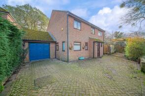French Oaks, West Drive, Bishopstoke SO50 6FL