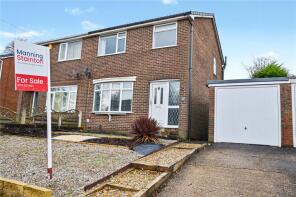 51, Springbank Avenue, Gildersome, Leeds LS27 7TR