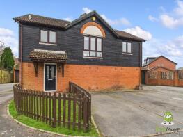 12, Holly Close, Tadley RG26 5UG