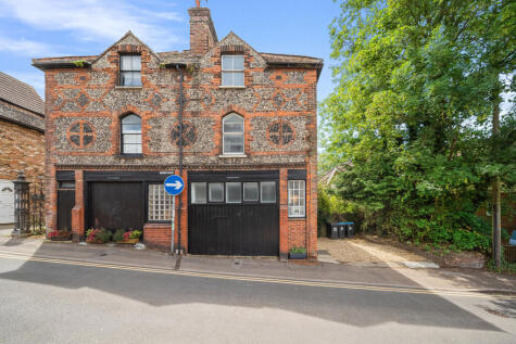 St. Lukes Road, Whyteleafe, CR3