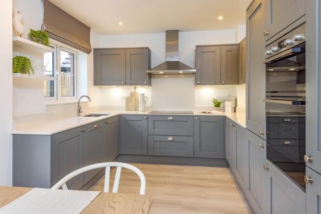 4 bed home kitchen in the poplar at the oaks wivelsfield