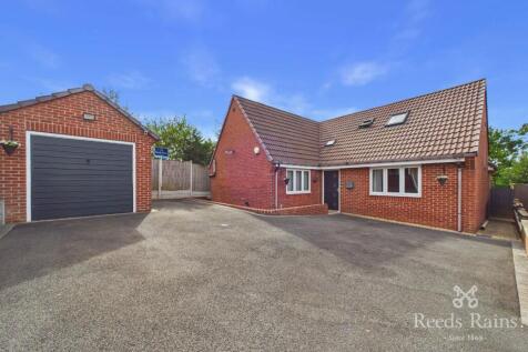 Alma Street, North Wingfield, Chesterfield, Derbyshire, S42