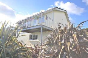 11, Ledra Close, Cadgwith, Helston TR12 7LD