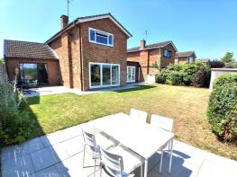 8, Cedar Walk, Cambridge CB25 9BJ