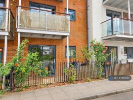 Flat 6, 19, Highfield Close, Lewisham, London SE13 6WA