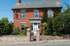 Smithfield House, Rixon Hill, Sturminster Newton DT10 1BQ