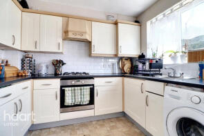 27, Dunraven Avenue, Luton LU1 1TP