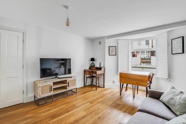 10-5719JHPropWpen - 10 Mosslea Road - 7-small.jpg