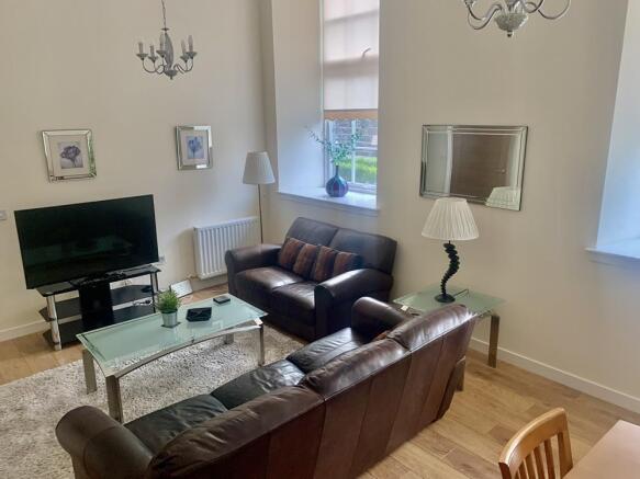 Lounge 2