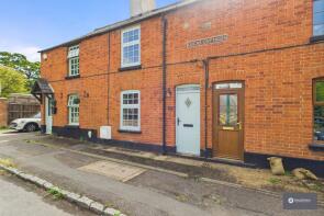 2, Lucas Cottages, Main Street, Buckingham MK18 4NW