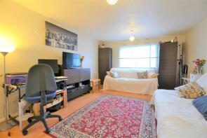53, 480 Bays Farm Court, Bath Road, Longford, West Drayton UB7 0DZ
