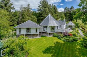 Heath Cottage, A833 Junction - Foxhole - Allt Na Harry Access, Beauly IV4 7HT
