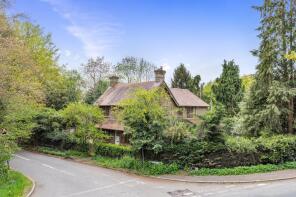 Laburnum Cottage, Brighton Road, Horsham RH13 6LP