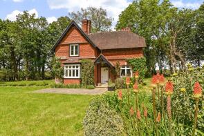 Gardeners Cottage, West Grinstead Park, Cowfold Road, Horsham RH13 8LU