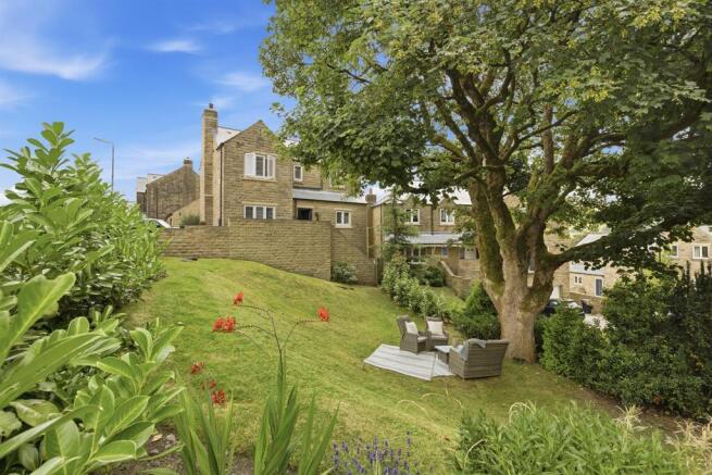 1 Rylands Park, Ripponden, Sowerby Bridge 01.jpg