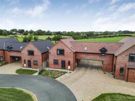 2, Skylark Close, Lutterworth LE17 6BY