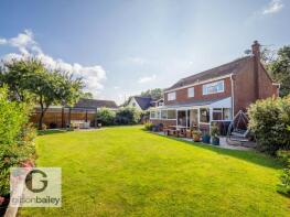 Nutwood, Middle Road, Norwich NR13 5EG