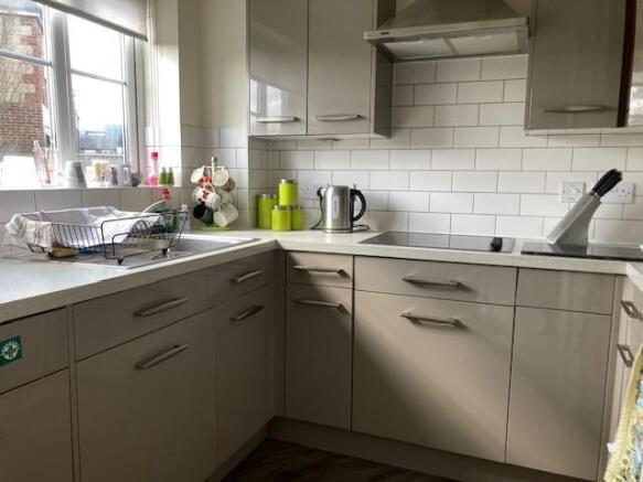 Kitchen1.jpg
