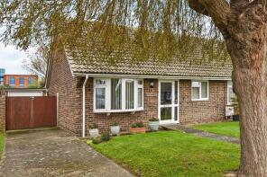 19, Foxwarren Close, Chichester PO20 8EH