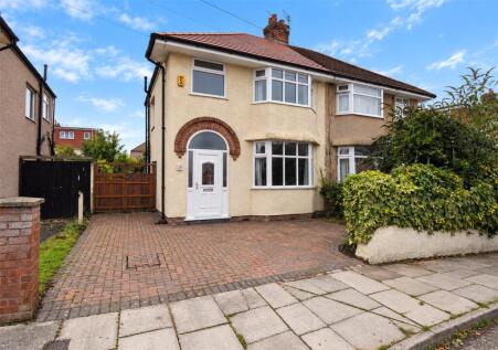 Duncan Drive, Greasby, Wirral