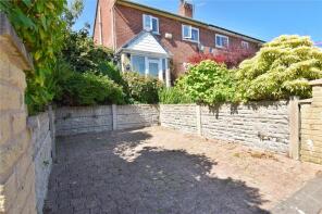 3, Fields Grove, Hollingworth SK14 8JS