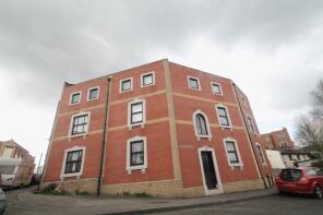 Flat 2, 1 Belle Court, Bellevue Road, Totterdown, Bristol BS4 2BG