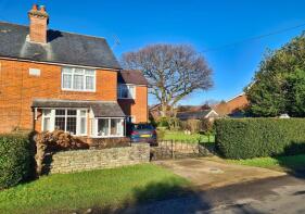 2, Hillside Cottages, Old Lyndhurst Road, Cadnam SO40 2NL