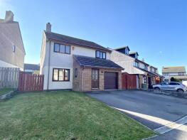 35, Kingsley Meade, Trencreek, Newquay TR8 4PY
