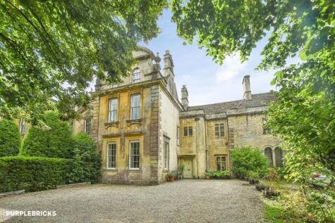 Bath Road, Chippenham, SN15