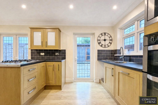KITCHEN/DINER