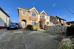 Hillview, Tonbridge Road, Teston ME18 5BU
