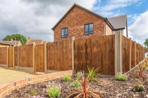 3 Conifers, Panxworth Road, Norwich NR13 6DY