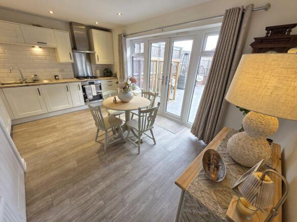 Kitchen/Dining Room