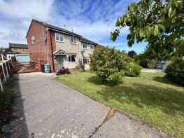 21, Rhodfa Lwyd, Llysfaen LL29 8BH
