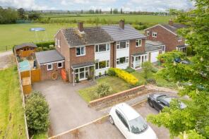 16, Linnet Drive, Aylesbury HP18 0PB