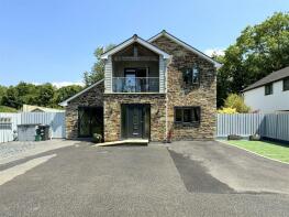 2, Lowena Vale, St. Columb TR9 6FT