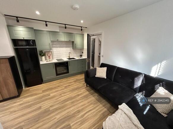 Studio 5 Kitchen