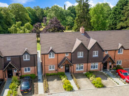 5, Jephson Court, Stoneleigh Road, Blackdown, Leamington Spa CV32 6RE