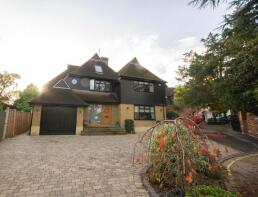 4 Timbers, Cliveden Close, Brentwood CM15 8JP