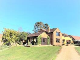 Phaeton House, Lower End, Birlingham WR10 3AD