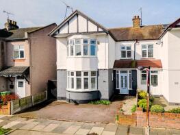 159, Kingswood Chase, Leigh-on-sea SS9 3BE