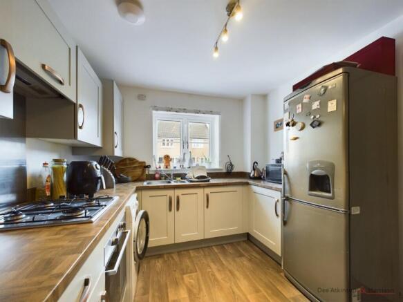 Kitchen/Dining Area
