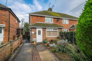 131, North Acre, Longparish SP11 6QX